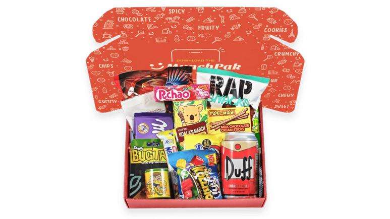 61307d7905587d6d94eb6807 food box gift guide munchpak
