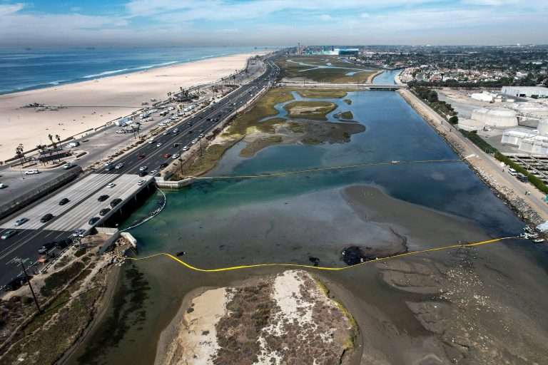 a9f180a6 8baa 4878 a616 d63b481e323e AP California Oil Spill